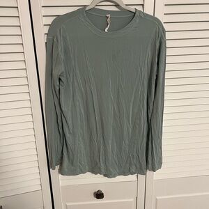 lululemon athletica Long Sleeve Tee - Sage Green